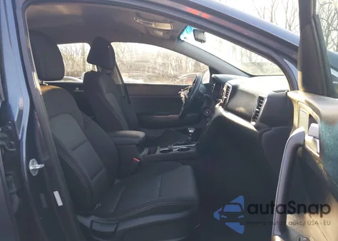 2017 Kia Sportage Lx z USA, uszkodzony, nr VIN KNDPM3AC9H7114854